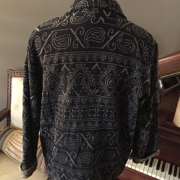 Daniel K sweater jacket...size large - Picture 2 of 4