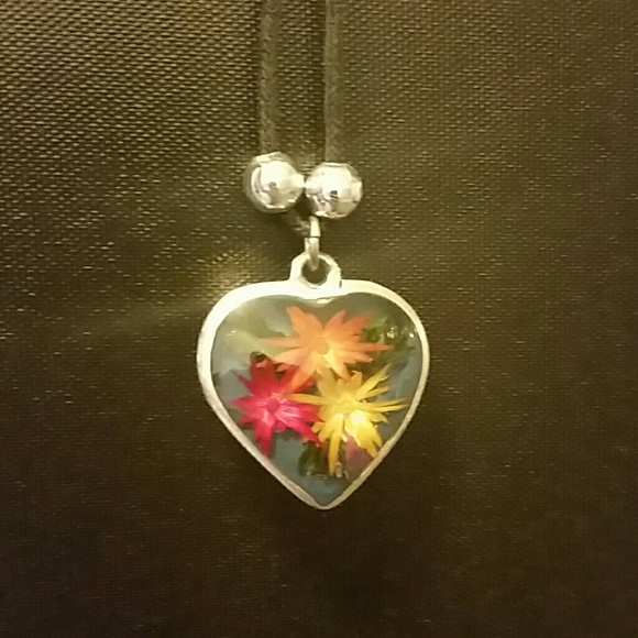 Adjustable necklace