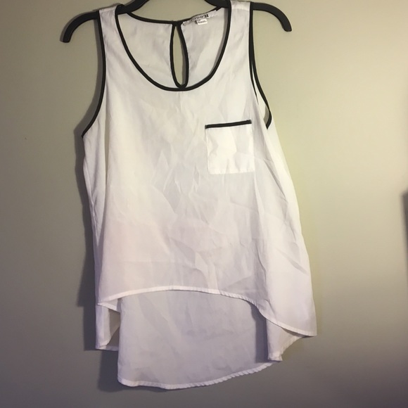 Forever 21 tank top. Looks brand new.