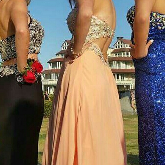 Prom/Formal Dress - Picture 3 of 3