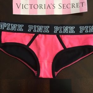 NWT PINK SMALL LOGO CHEEKSTER