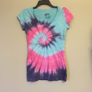 Tie dye v-neck