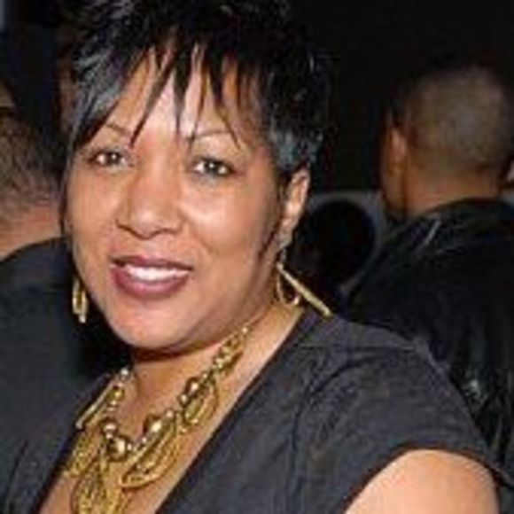 Meet your Posher, Deanie - Picture 1 of 1