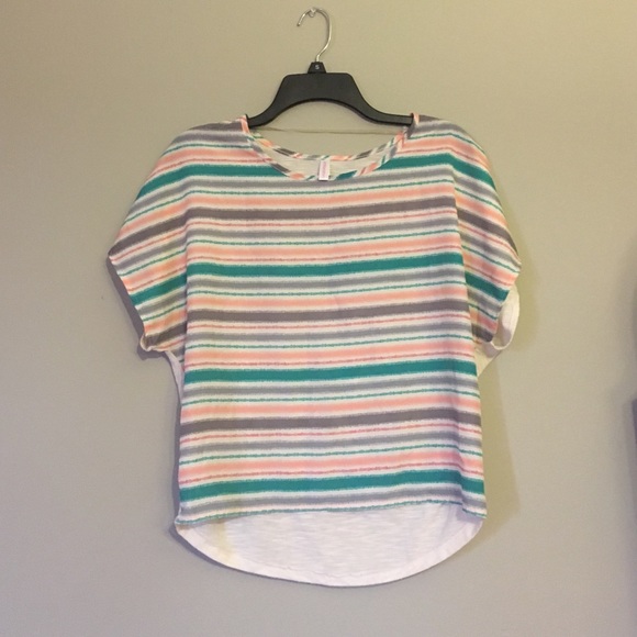 Short sleeve shirt