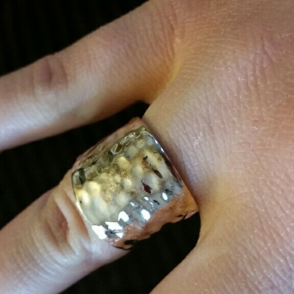 Ring - Picture 2 of 3