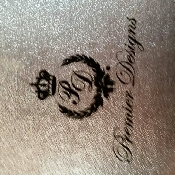 Ring - Picture 3 of 3