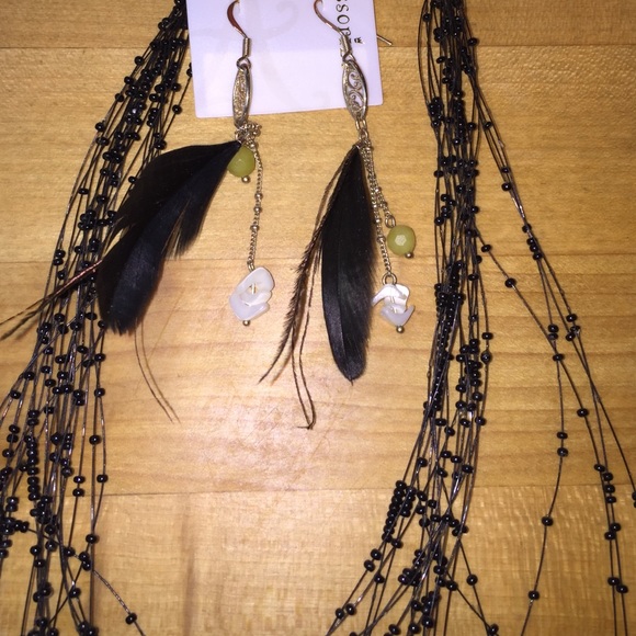 Accessorize Dangly earrings and necklace combo