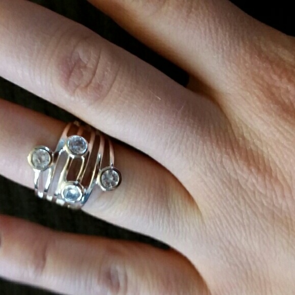 Ring - Picture 2 of 3