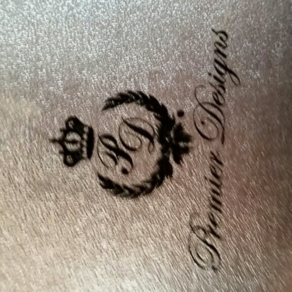 Ring - Picture 3 of 3
