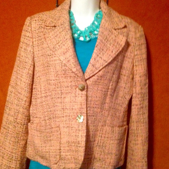 Beautiful Jacket!🍑 - Picture 2 of 4