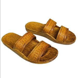Brand new Pali Hawaiin sandals!