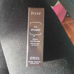 Julep matte lip mousse in kiss me