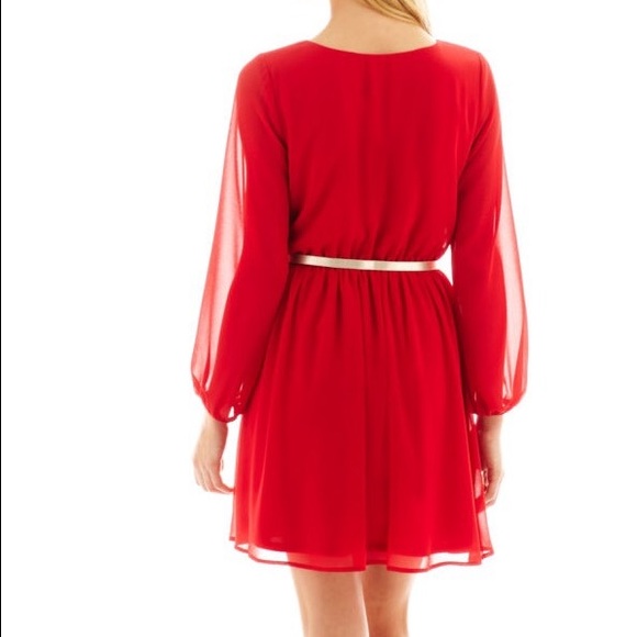 Red dress w/ a gold belt