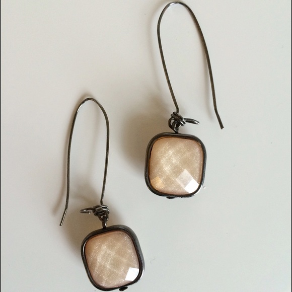 Blush earrings