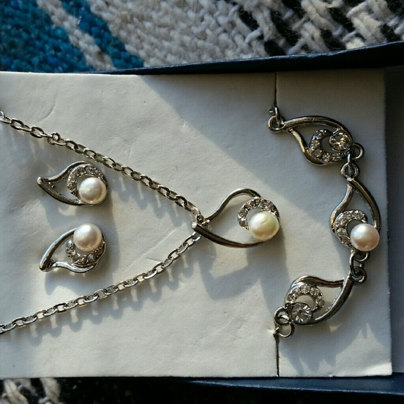 Host Pick๐โ๐ - Picture 3 of 3