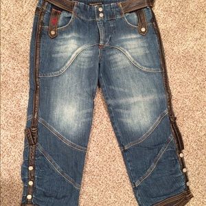 Rocawear above the ankle cropped jeans size 9