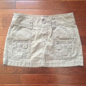 American Eagle cargo material skirt