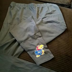 KU leggings