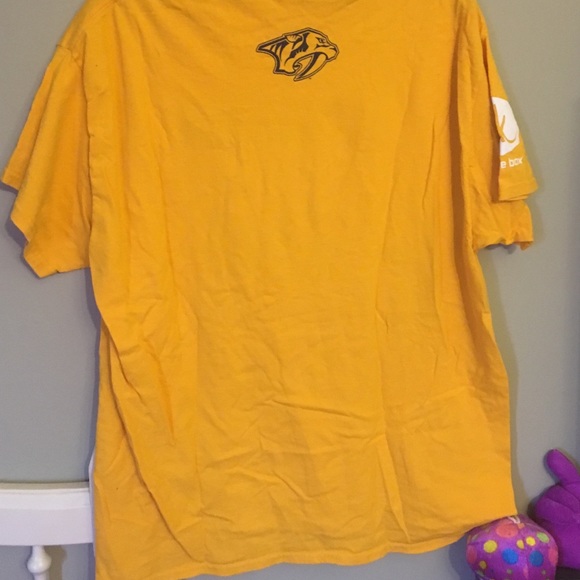 Three predators shirts - Picture 4 of 4