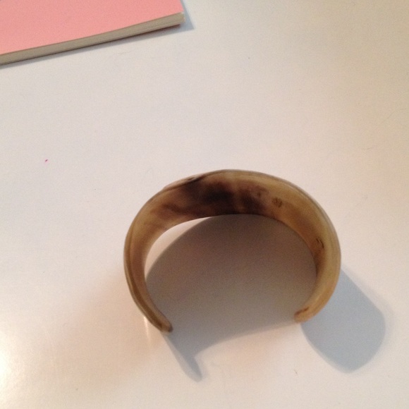 Statement bracelet - Picture 3 of 4