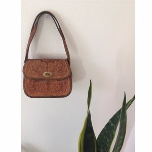 Vintage leather handbag