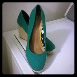 Size 10 Merona Wedge heel dress shoes