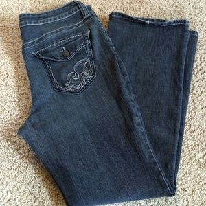 Boot Cut Jeans very flattering on