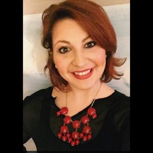 Meet your Posher, Brooke