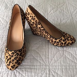 NWOT Banana Republic leopard print wedges W8.5.
