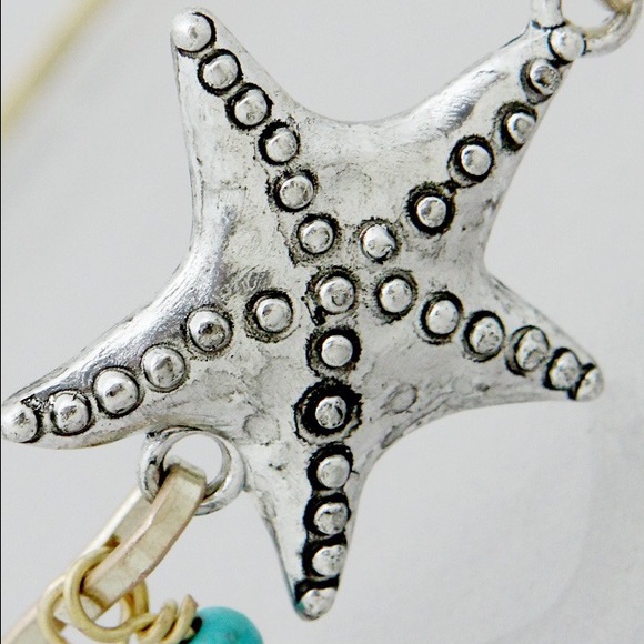Starfish worn gold bracelet - Picture 2 of 3