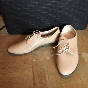 Glossy Nude oxfords
