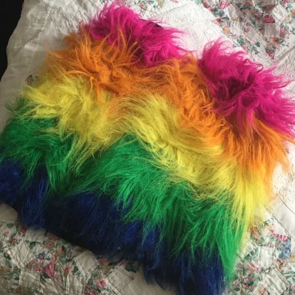 *sold* rainbos fluffies!🌈 - Picture 2 of 2