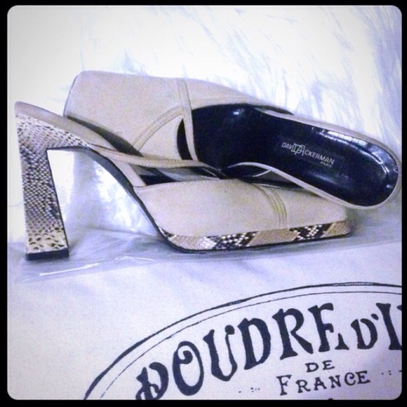 SALE! Please Share One can't get enough on shoes👠 - Picture 3 of 4