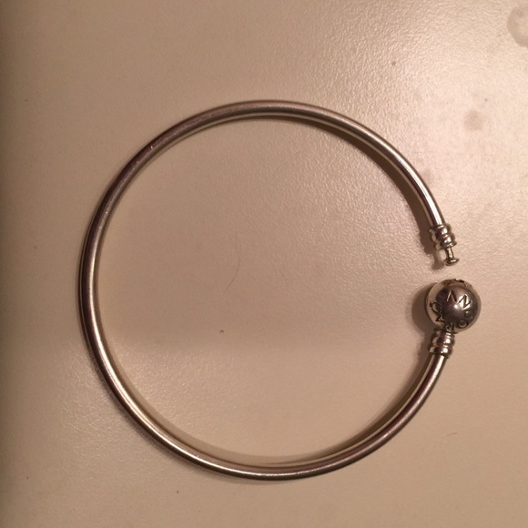 Pandora 7.5 bangle