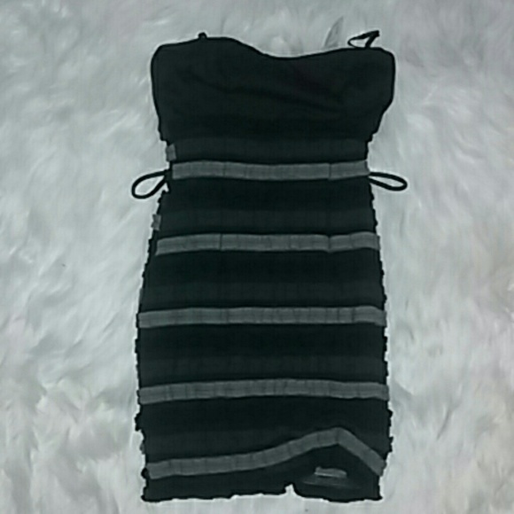 NWT ruffle bodycon dress