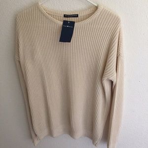 Brandy Melville sweater