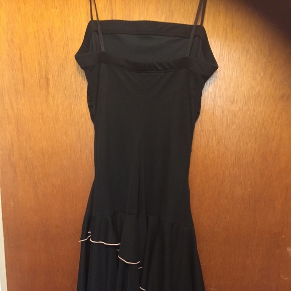 Black dress. - Picture 3 of 4
