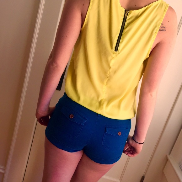 Express Yellow statement tank ••• Teal shorts - Picture 2 of 2