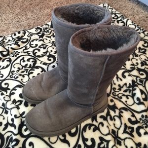 Gray Uggs