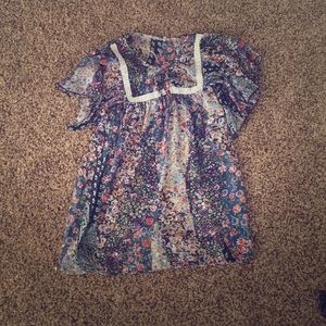 Boutique Find:  Floral Tunic with Lace Detail