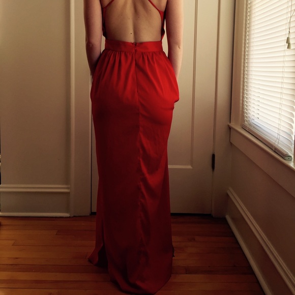 Red sun dress/gown - Picture 2 of 4