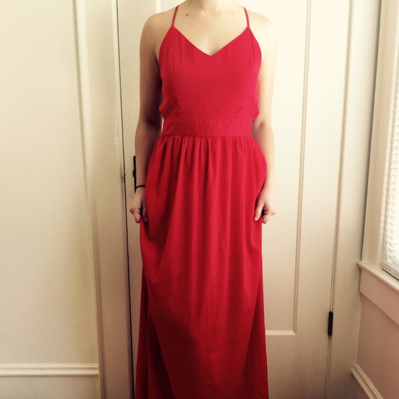 Red sun dress/gown - Picture 3 of 4
