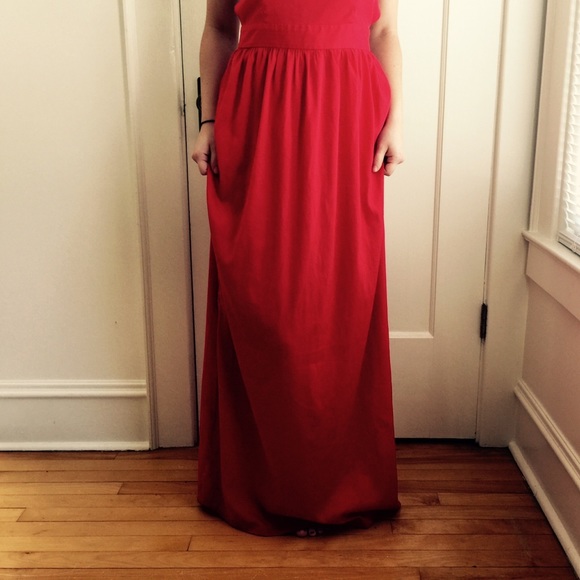 Red sun dress/gown - Picture 4 of 4