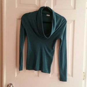 Splendid cowl neck long sleeve t-shirt size small