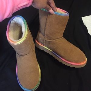 Rainbow and chestnut uggs.