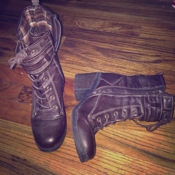 SALE 🌼Brown Leather Heeled Guess Boots