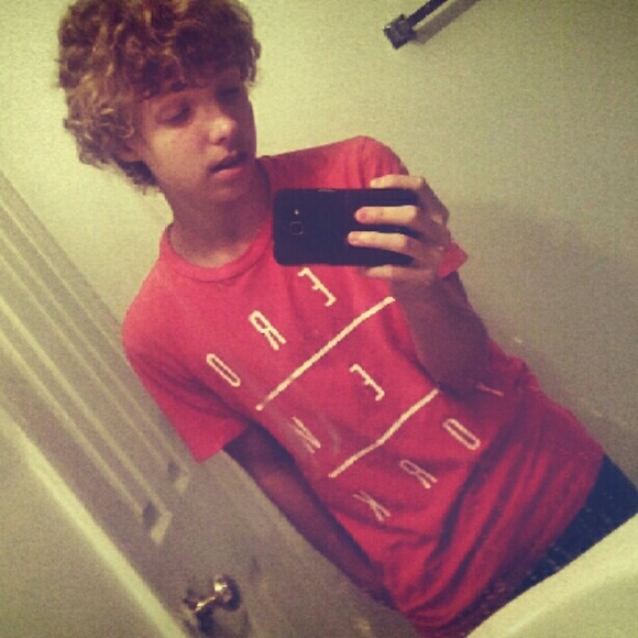 Meet your Posher, Dylan - Picture 1 of 1