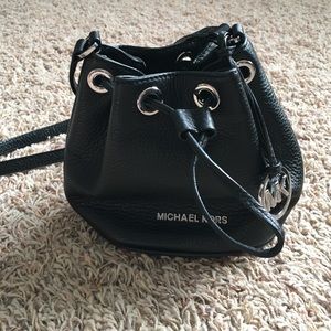 Michael Kors cross body pouch