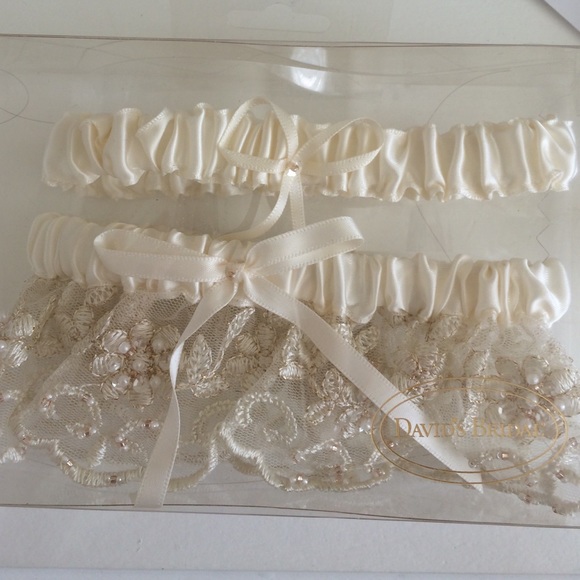 New David's Bridal ivory garter