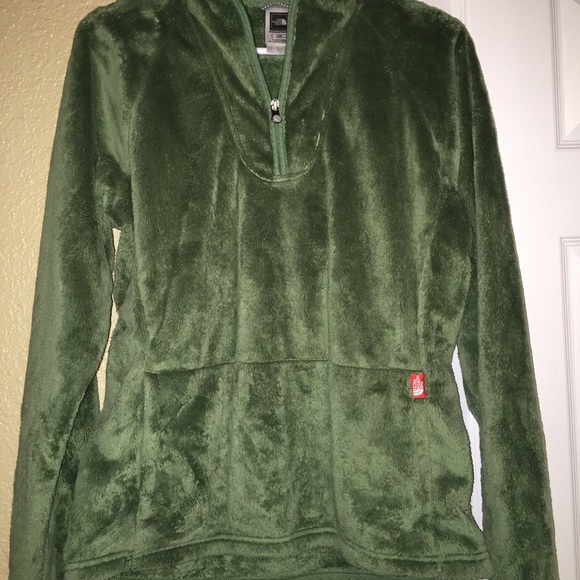 The North face sweater